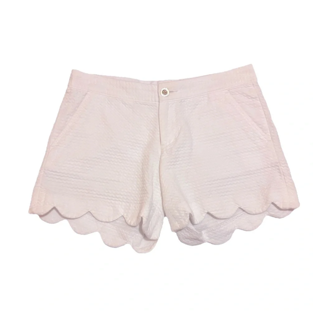 Lilly Pulitzer Womens 00 White Buttercup Scallop Hem Shorts 28 Waist Resort Wear - Picture 2 of 8
